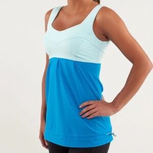 Lululemon Run Tame Me Tank Sz 6 wide straps